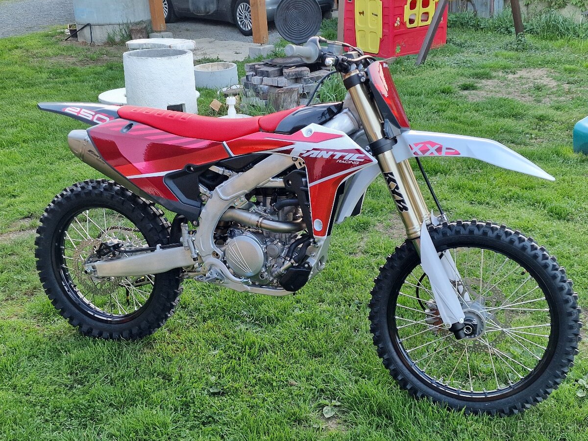 Fantic XXF 250 2025 Yamaha yz250f 25