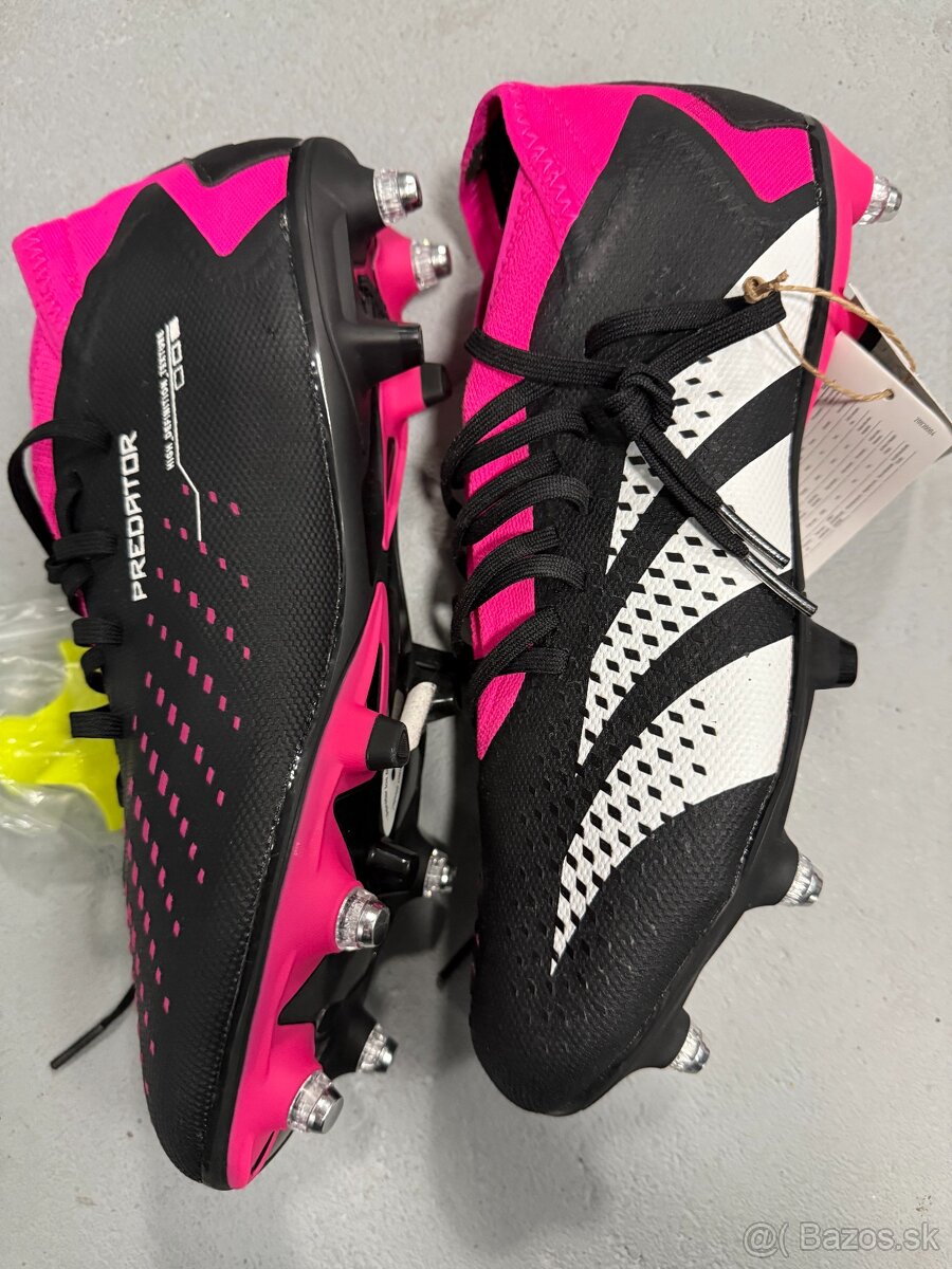 Predám nové kopačky Adidas v. 9 / 43,5 - 5