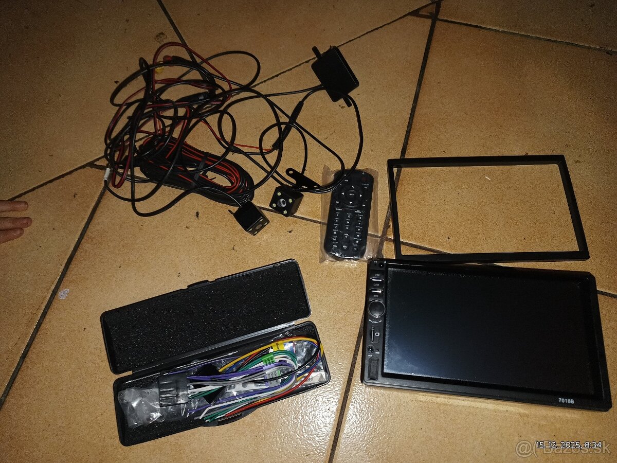 Dotykové autorádio - 5