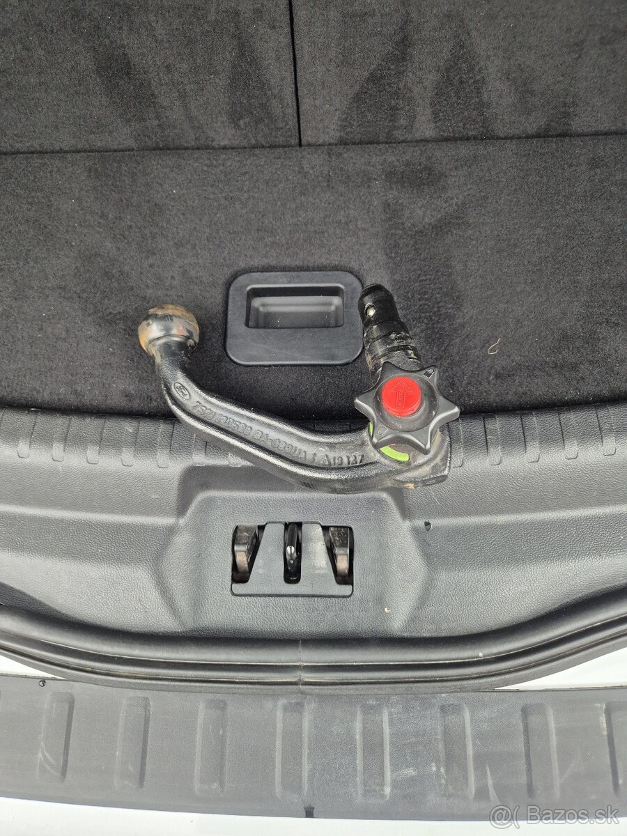 S-MAX 2,0 TDi 140kW manuál, 7 miest, webasto - 5