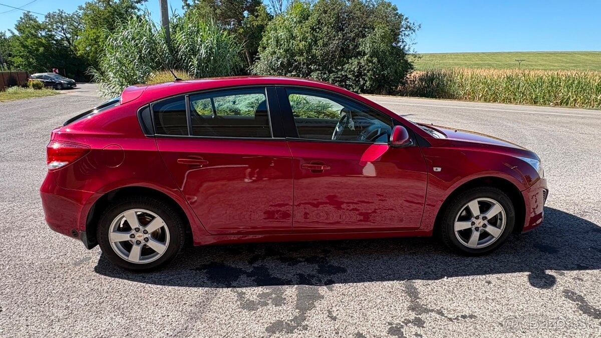 Chevrolet Cruze 1.8 16v LT + LPG - - 5