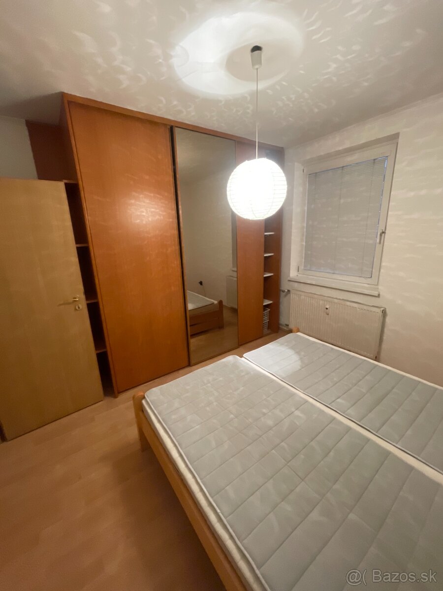 Predam 2 izbovy byt na DRUZBE - 5