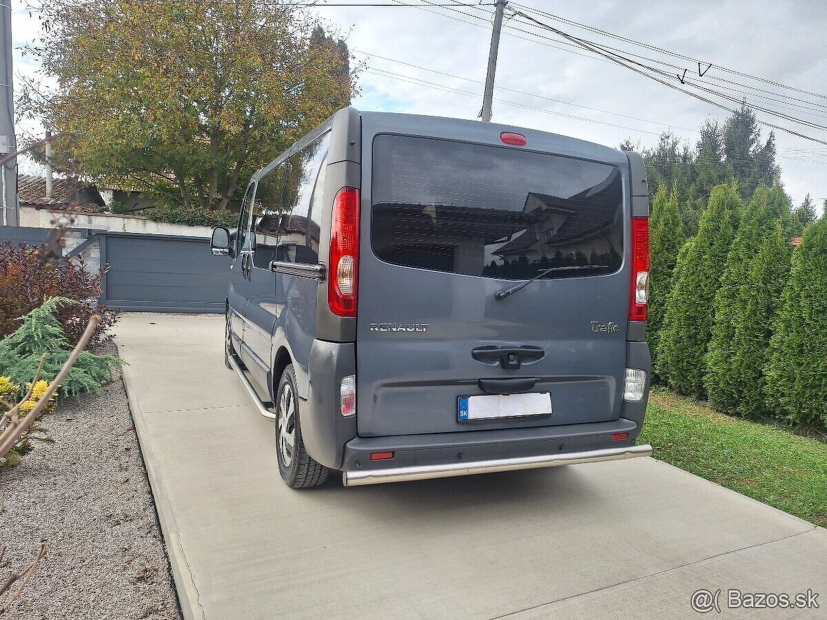 Renault Trafic Passenger 2.0 dCi 115k Automat A6 - 5