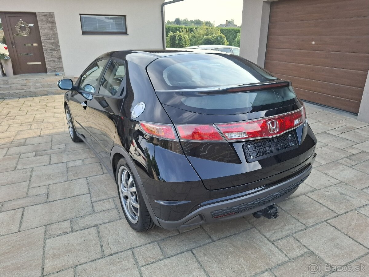 Honda Civic 8g, 1.4 benzin automat ufo - 5