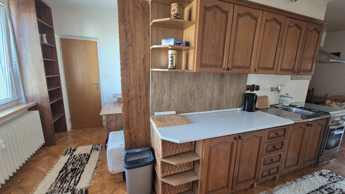 2-izbový byt na prenájom, Sever - 5