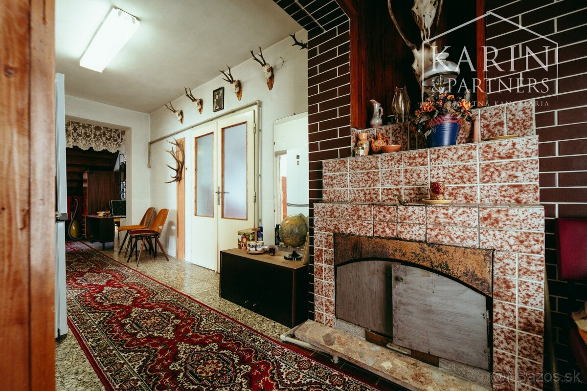 5i. rodinný dom v pôvodnom stave v obci Petrova Ves - 5