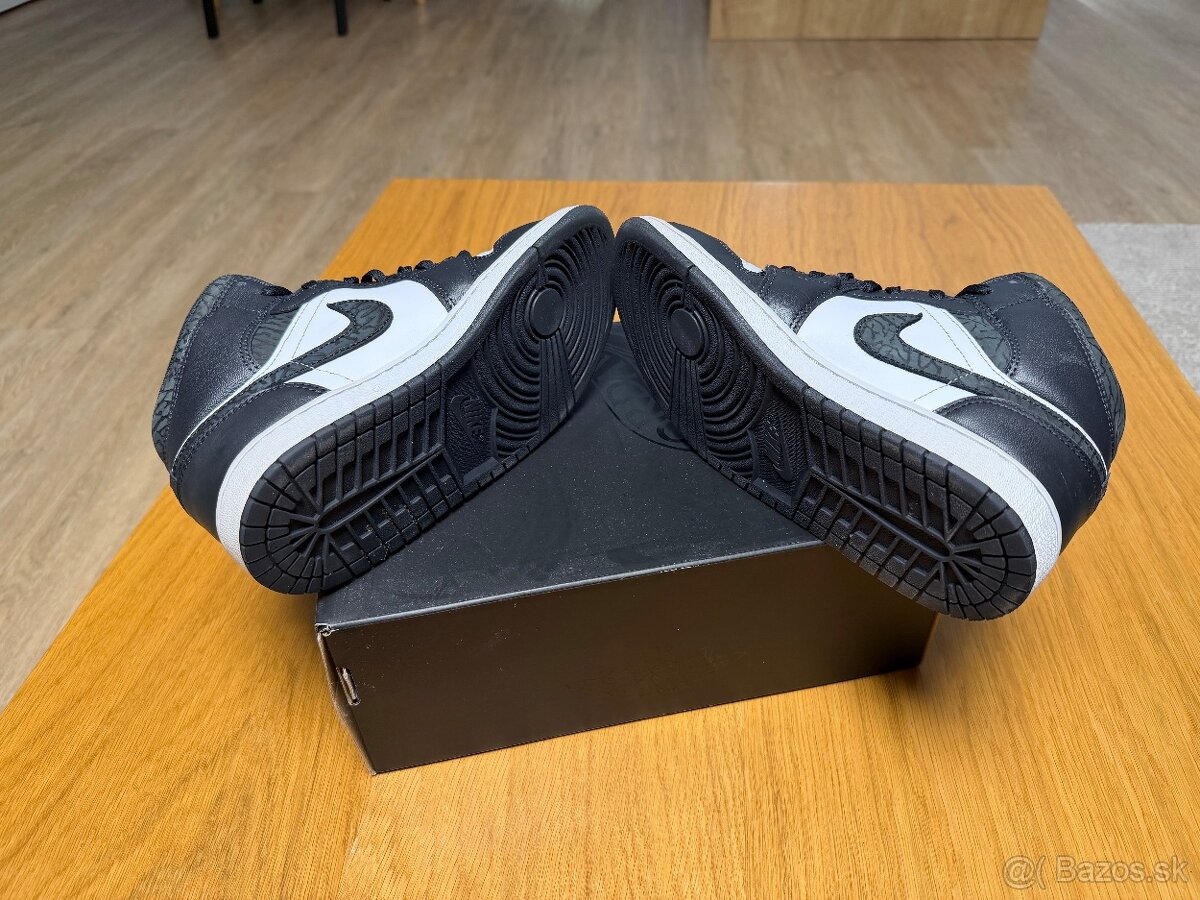 Air Jordan 1 MID SE panda elephant EUR 40,4 - 5