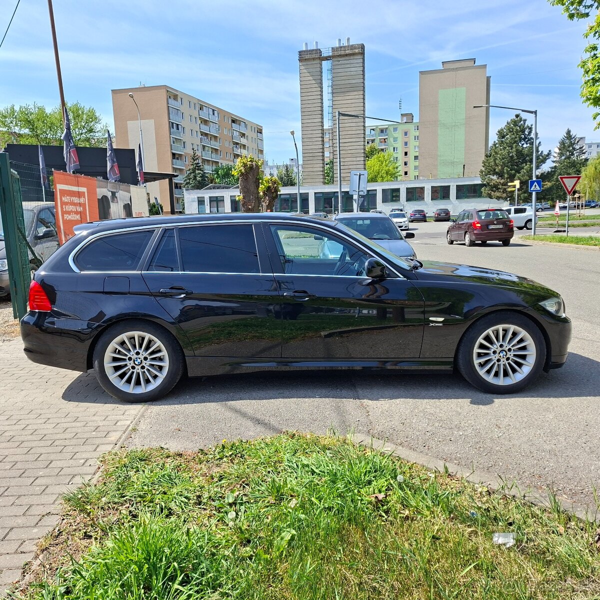 BMW Rad 3 Touring 325i xDrive - 5