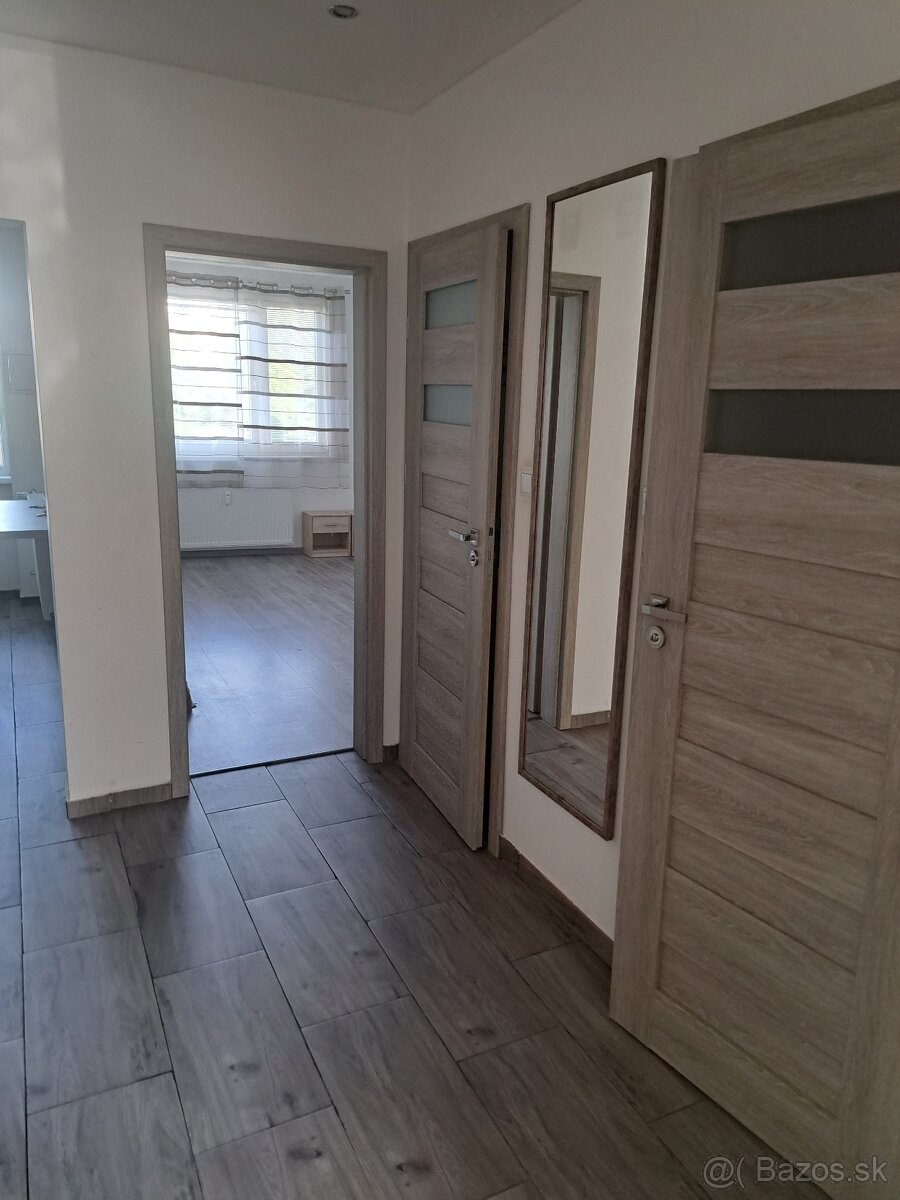 PRENÁJOM 2-IZBOVÝ BYT ČADCA - 5