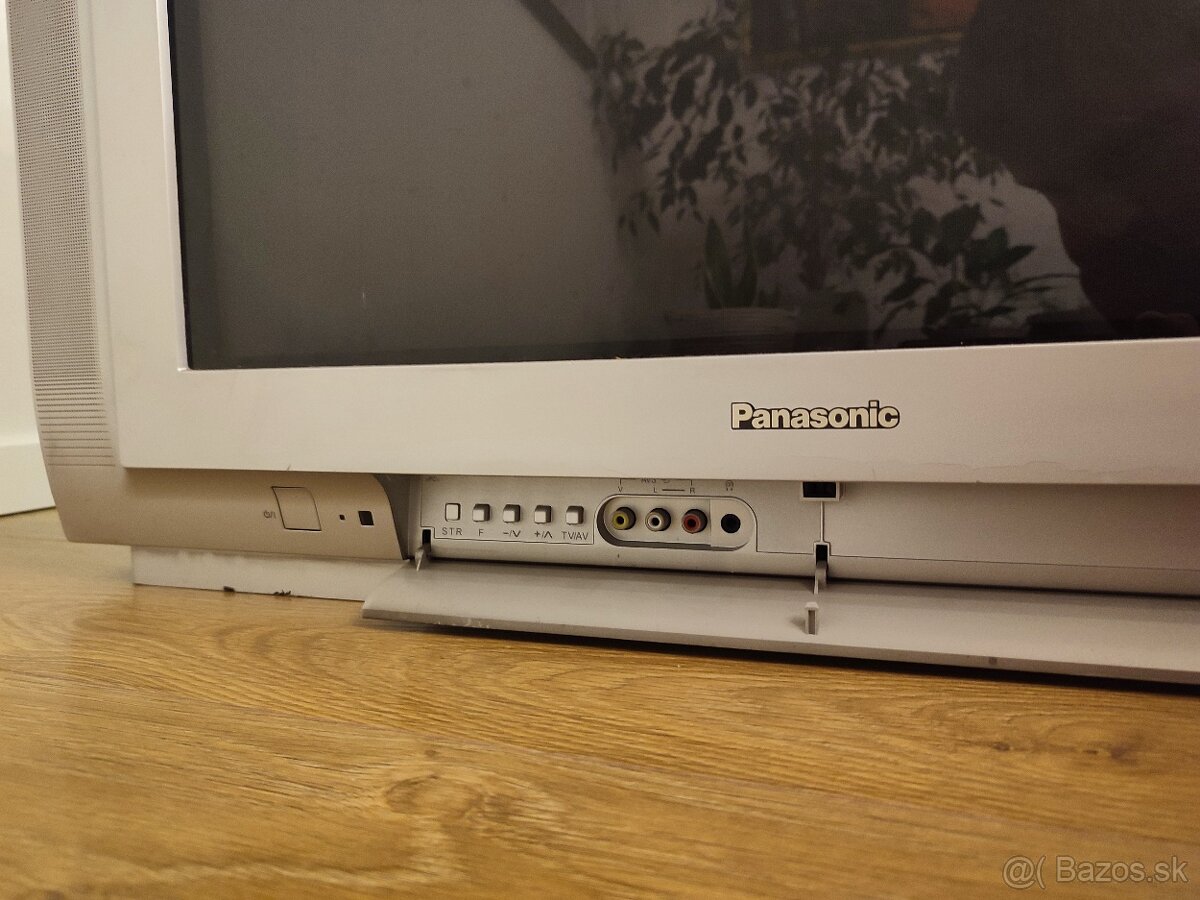 Panasonic Colour TV, Quintrix - 5