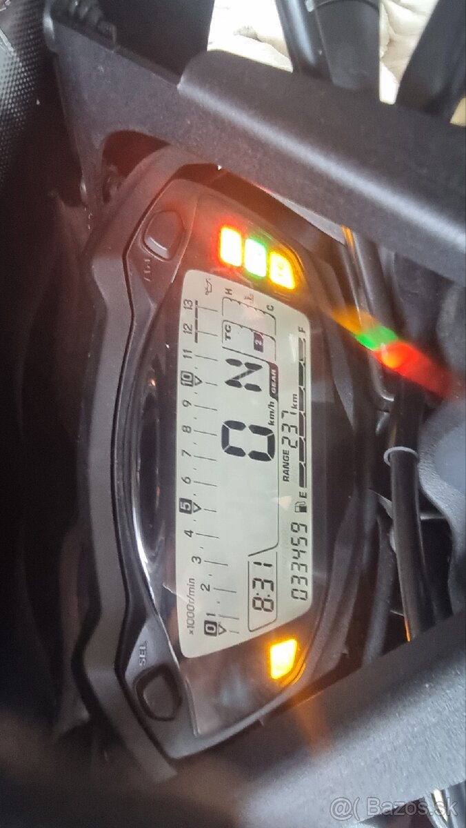 SUZUKI GSX-S 1000 - 5