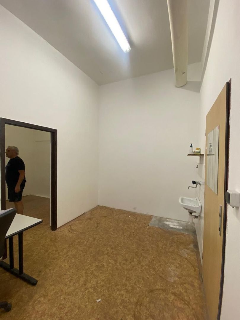 Komerčný priestor na prenájom – Panónska cesta, Petržalka (k - 5