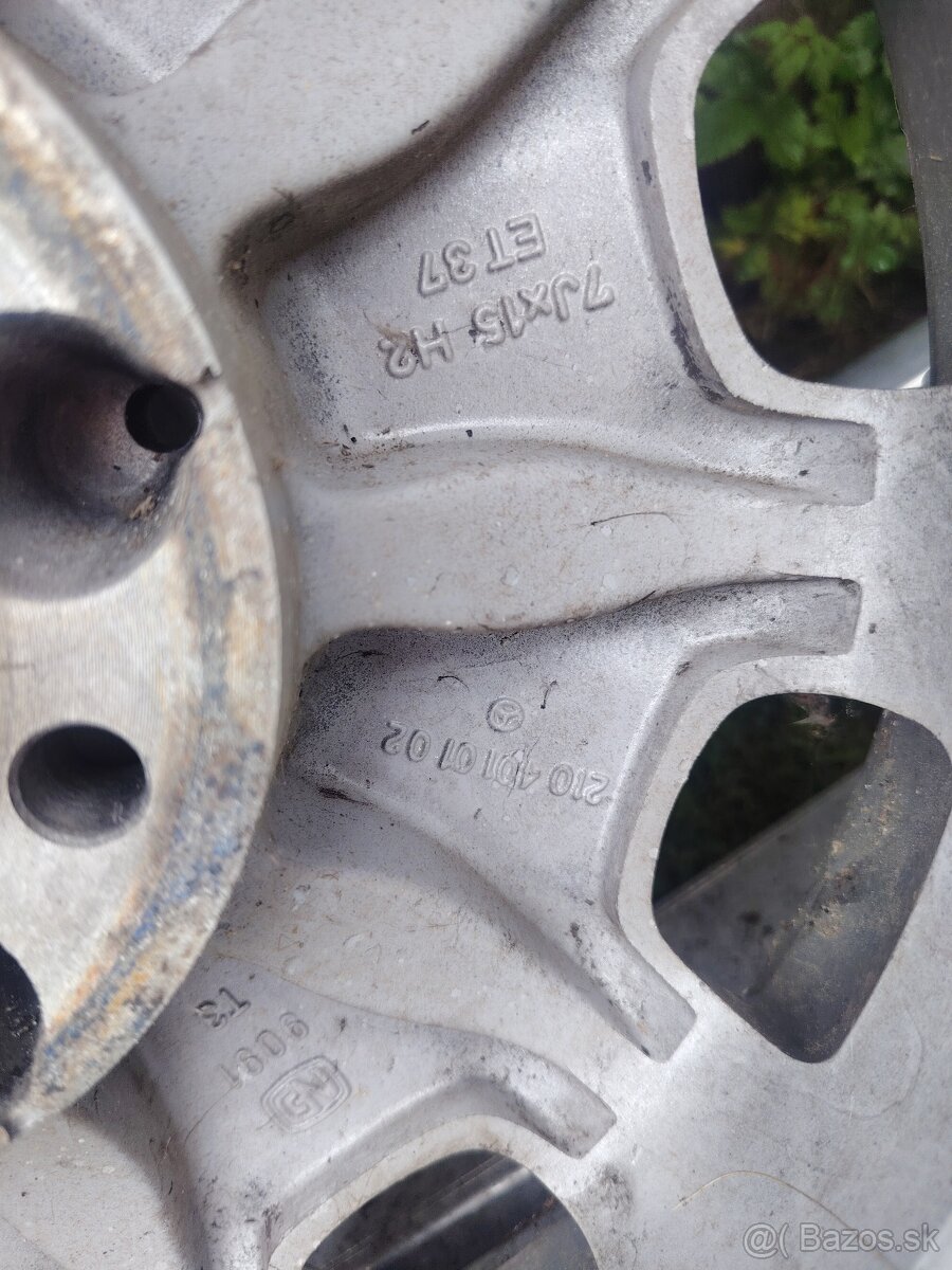 Predám Hlinik.disky Mercedes R15 - 5