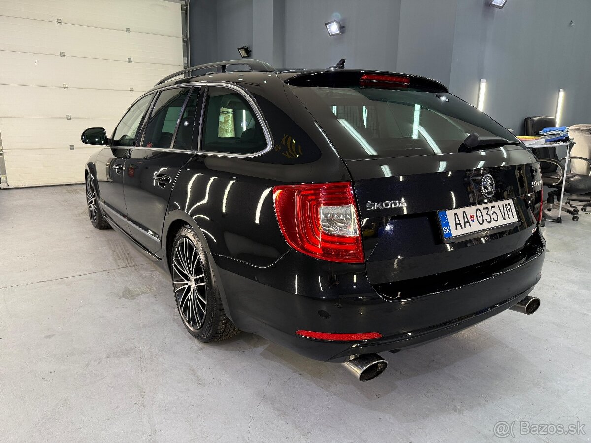 Škoda Superb 3,6 V6 4x4 DSG Elegance - 5