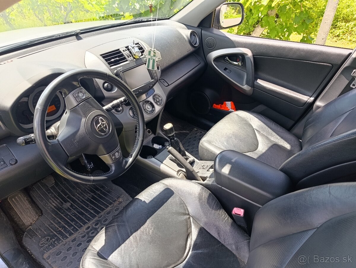RAV4 2.2 dízel - 5