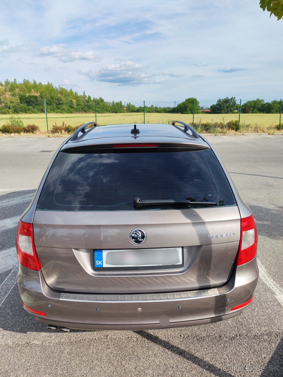 Predám Škodu SuperB Combi 2.0TDi 103KW DSG - 5