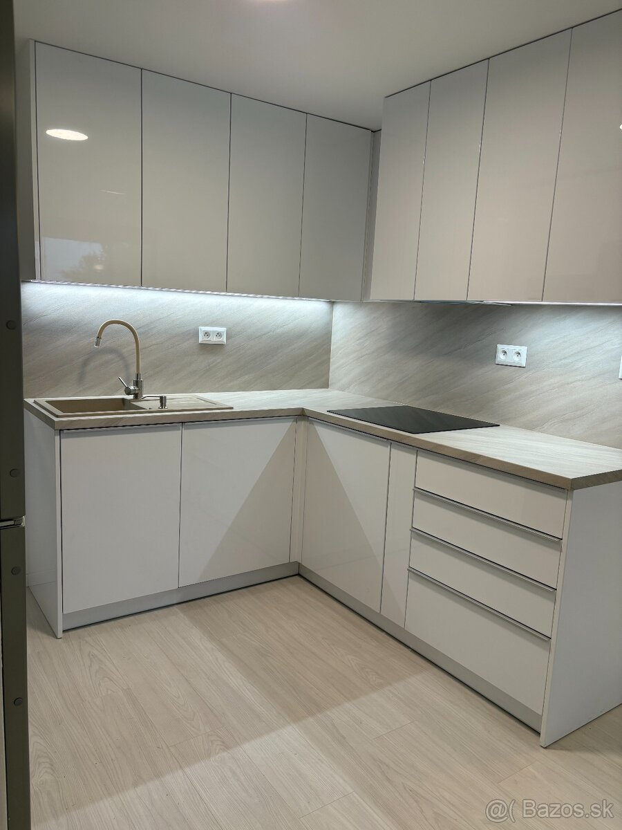 Prenájom 3 izbového bytu na Kolibe - 5