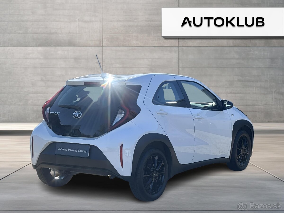 Toyota Aygo X TOYOTA Aygo X - 1.0 VVT-i Comfort 5 MT - 5