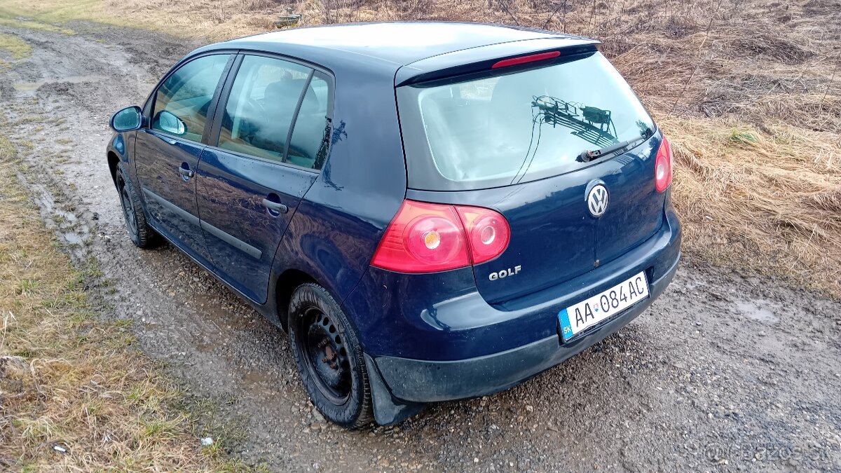 Predám GOLF 5 , 1,4 55kw - 5