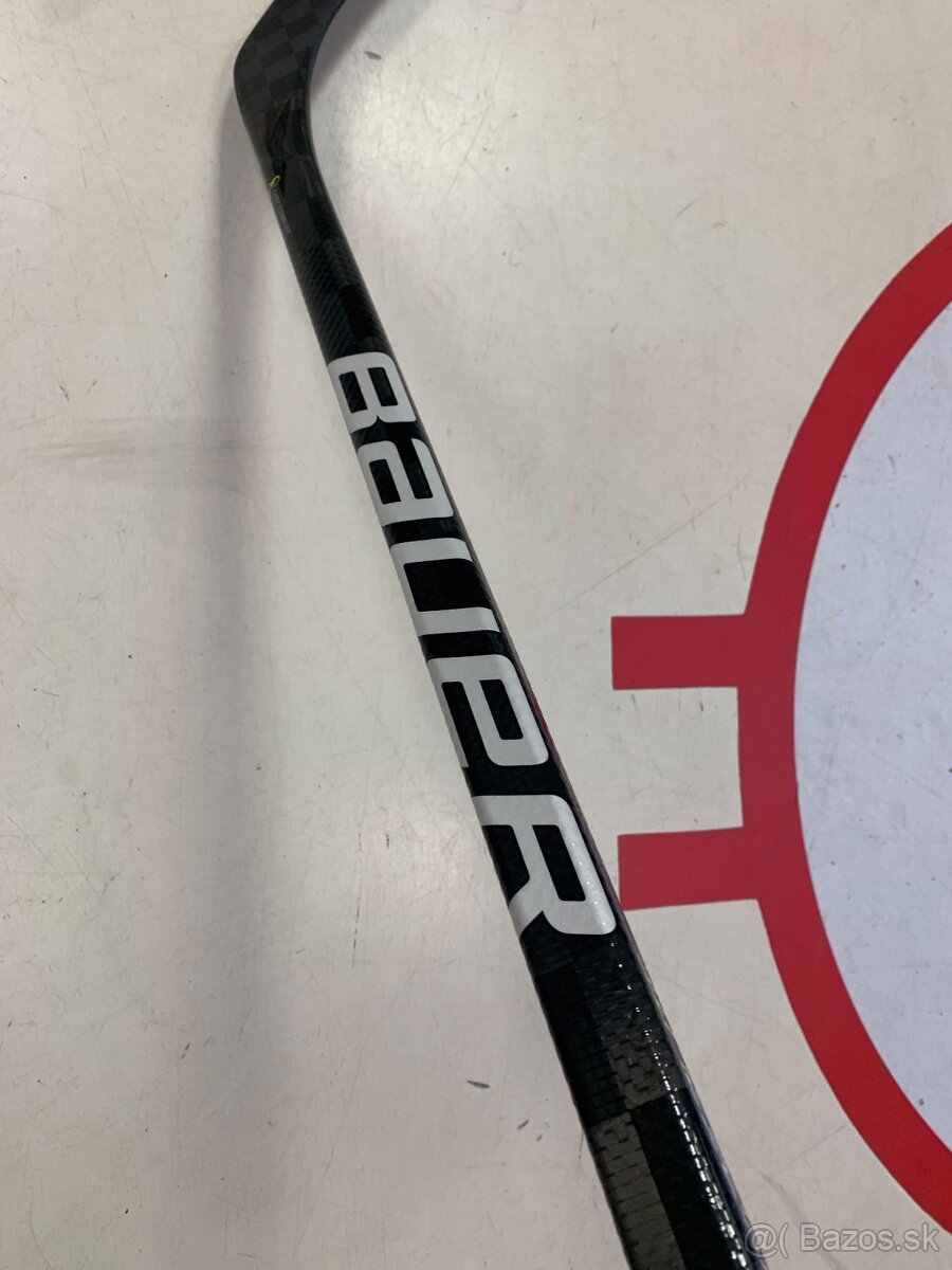 SAMUEL BUCEK nova hokejka BAUER VAPOR HYPERLITE - 5
