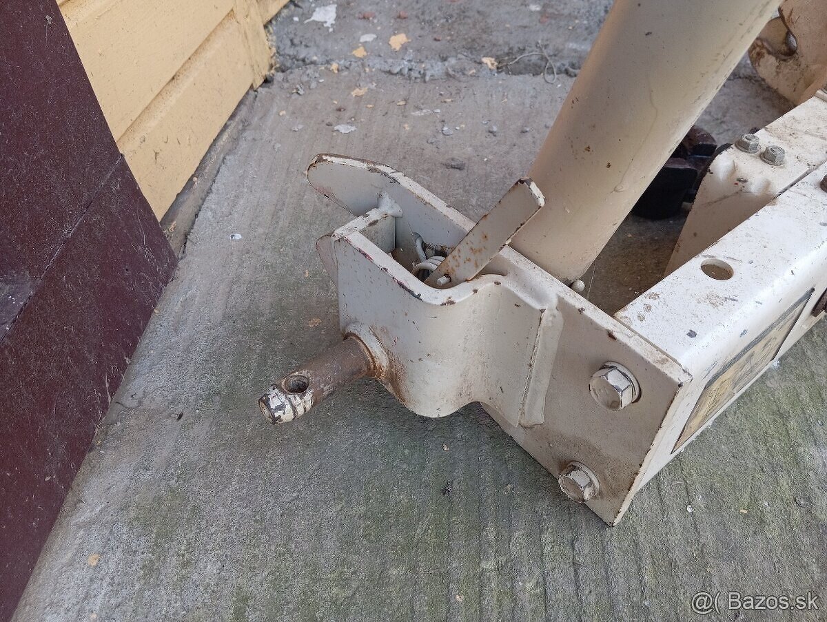 Rýchloupínak na malotraktor - 5