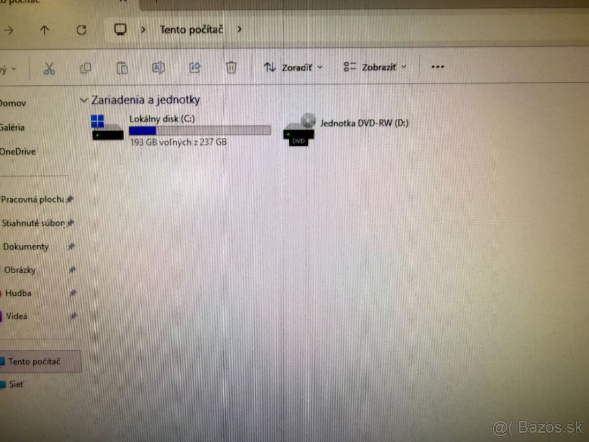 Počítač DELL.Intel i3-6100 2x3,70GHz.8gb ram.256gb SSD - 5