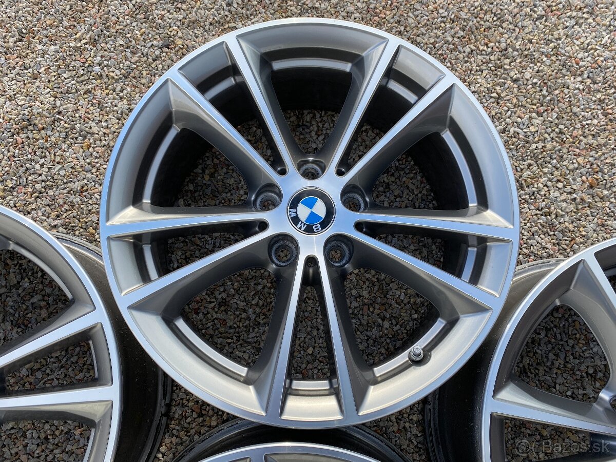 Elektróny originál BMW G30, 5x112 R17 - 5