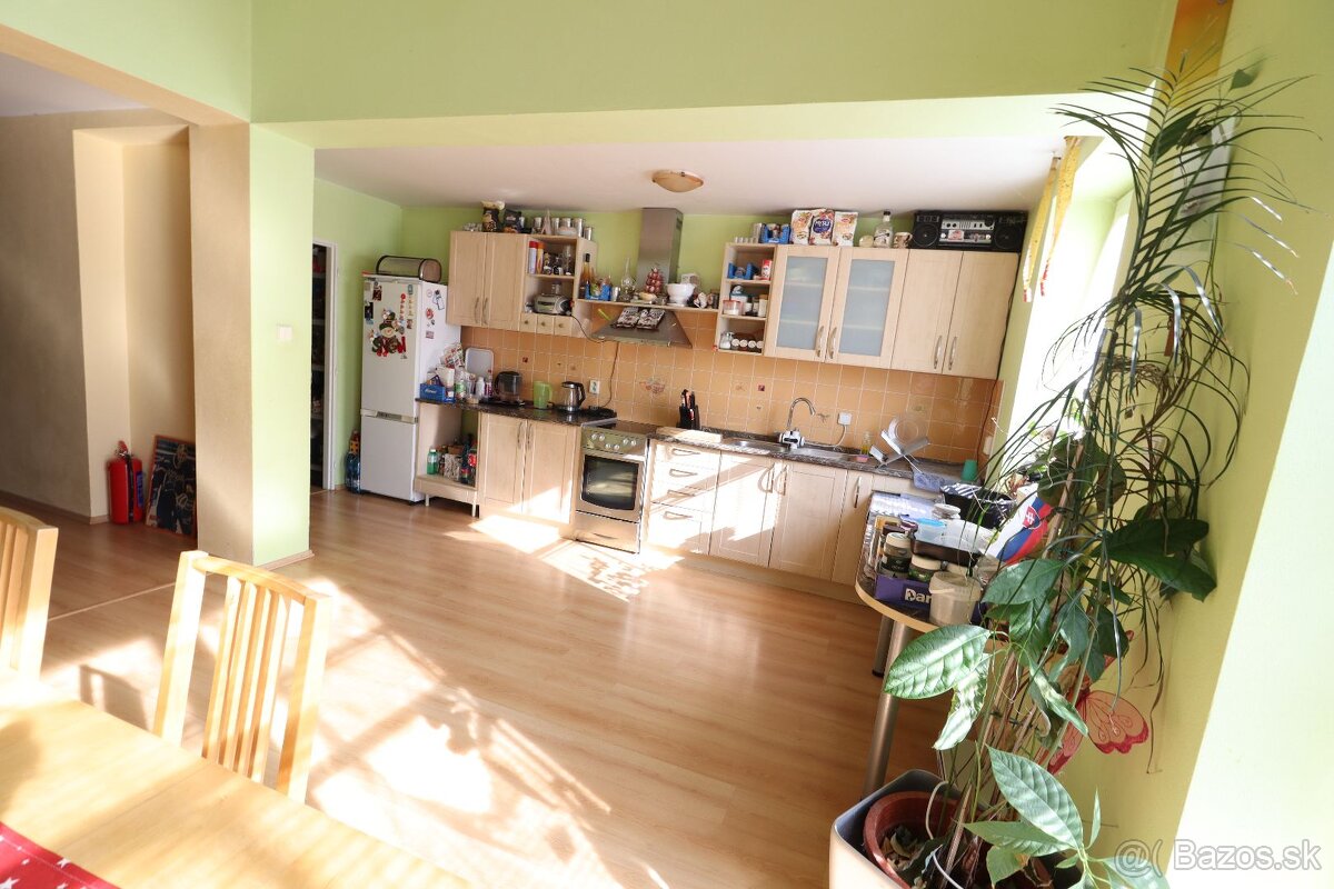 Predaj { kategoria }} Podkonice - 5