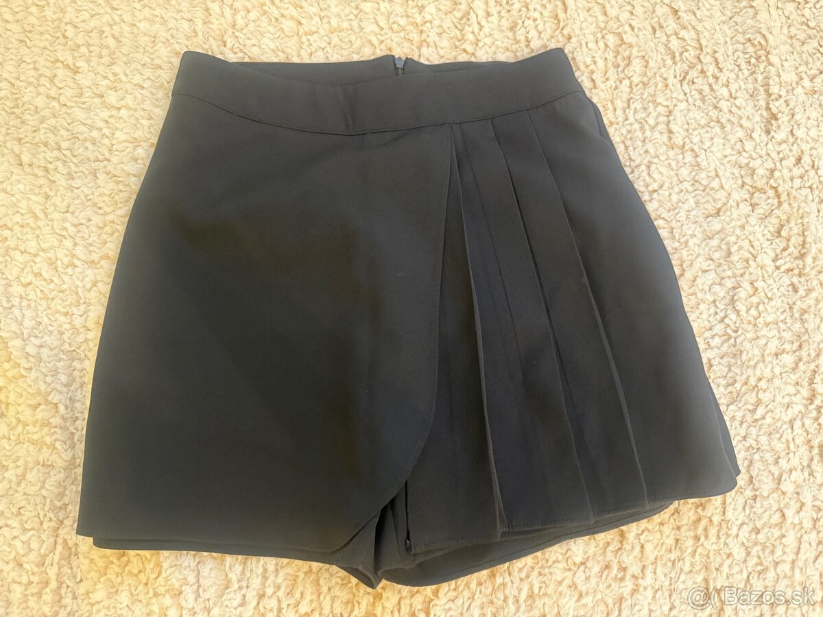 Čierne sukňo-šortky - 5