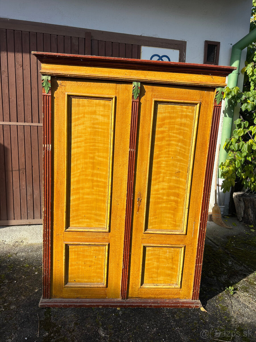 Predám starožitnú skriňu - 5