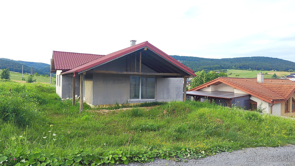 Rozostavaný 4 izbový rodinný dom na veľkorysom pozemku 1050 - 5