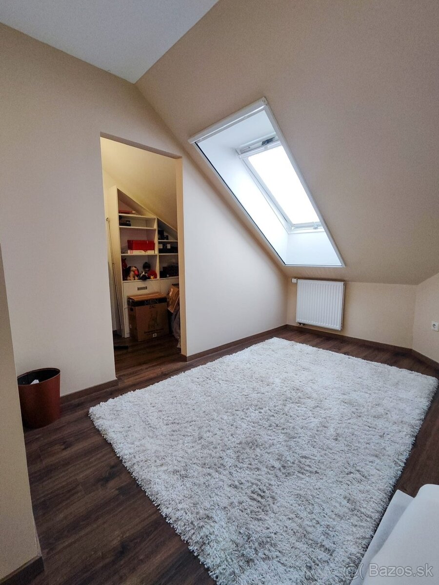 Predaj priestranný, klimatizovaný, mezonetový 3 izb. byt - 5