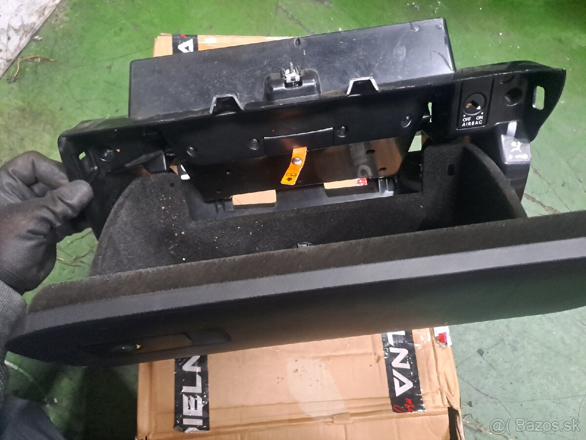 Diely interiéru Vw Passat b6 - 5