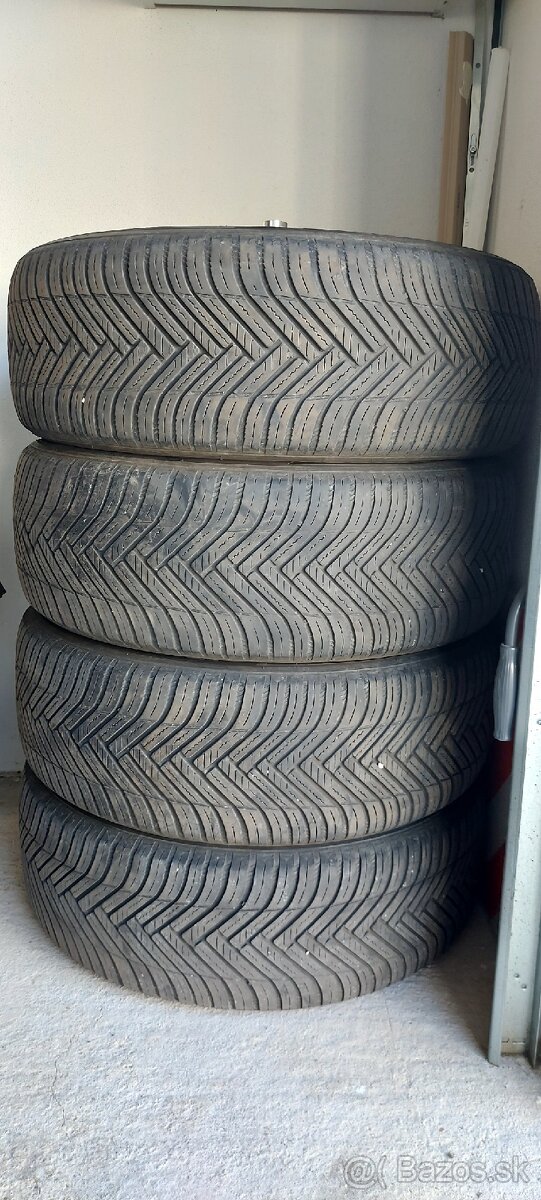 Celoročné pleumatiky Hankook 235/55 r19 - 5