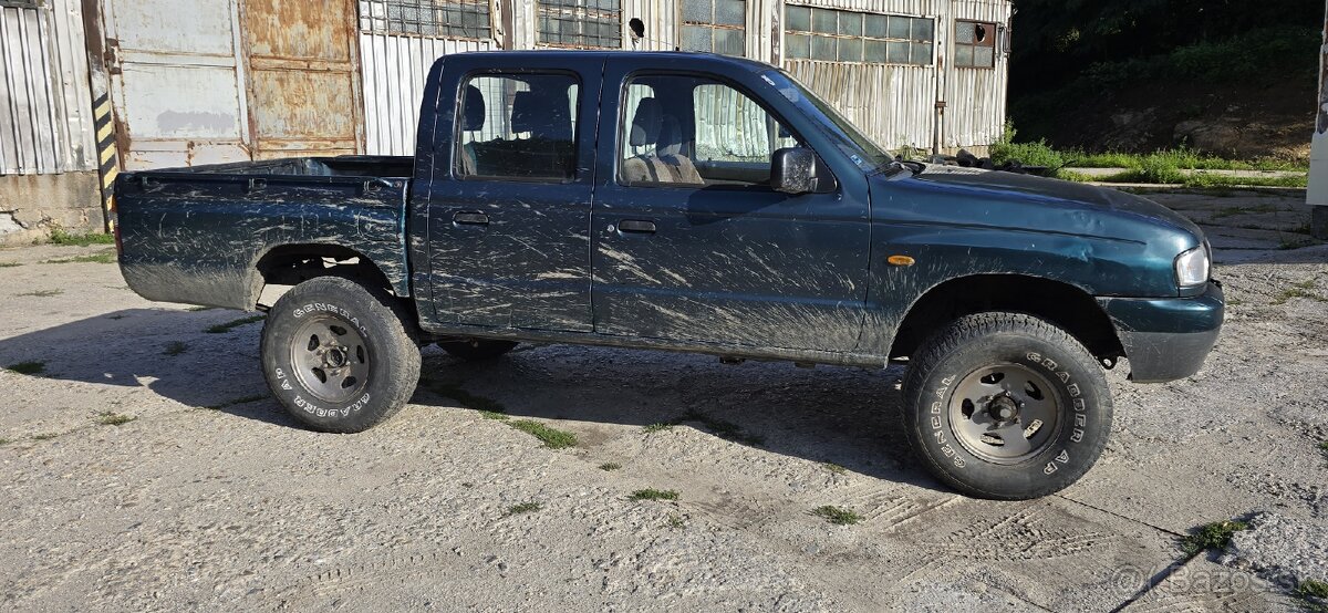 Mazda B2500 čítaj inzerát