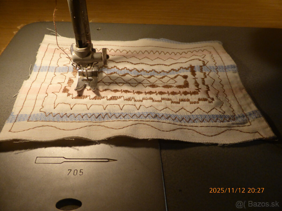 Predám elektrický šijací stroj Veritas 8014-35 - 5