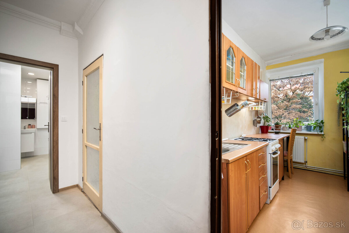 Krásny 1-izb. byt s veľkým balkónom – možnosť úpravy na 2+kk - 5