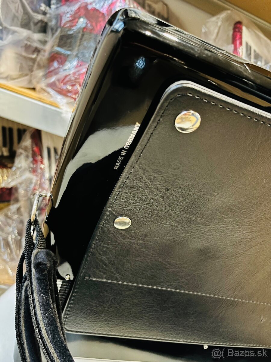 redám akordeón HOHNER VENTURA IV 96 BAS- špičkový akordeón- - 5