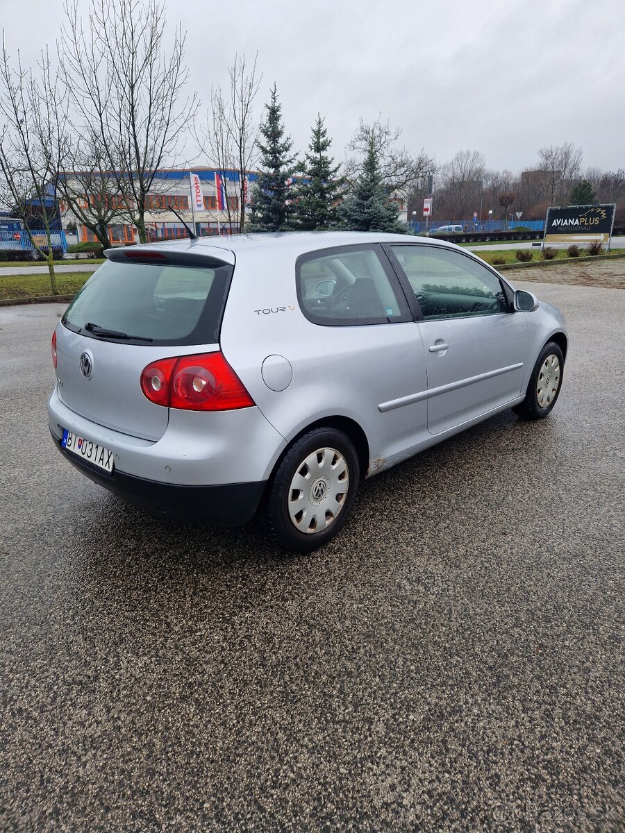 Volkswagen Golf 5 - 5