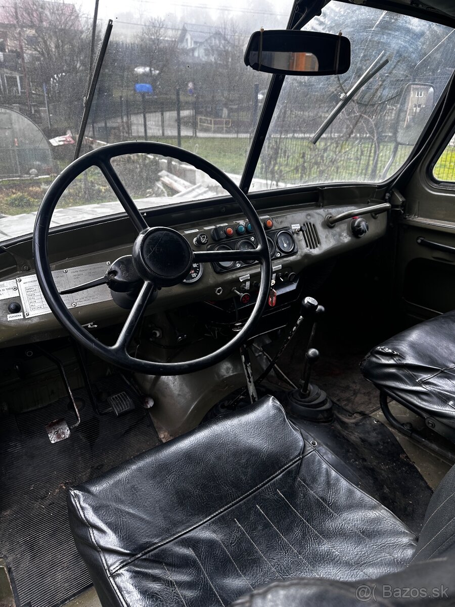 Uaz 469 - 5