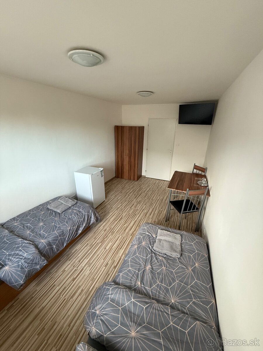 Na prenájom posteľ / izba - 5