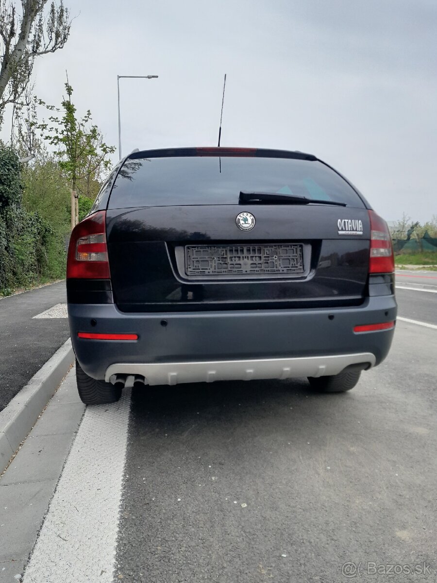 Škoda Octavia Combi 4x4 Scout - 5