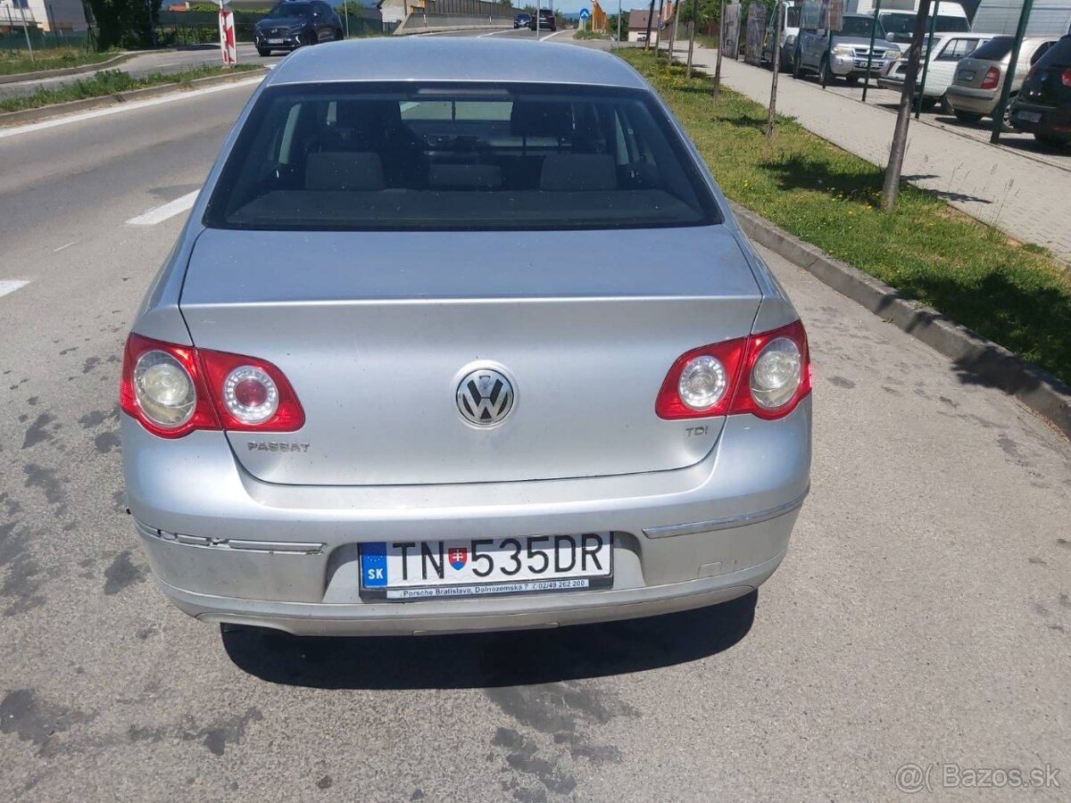 Volkswagen Passat - 5