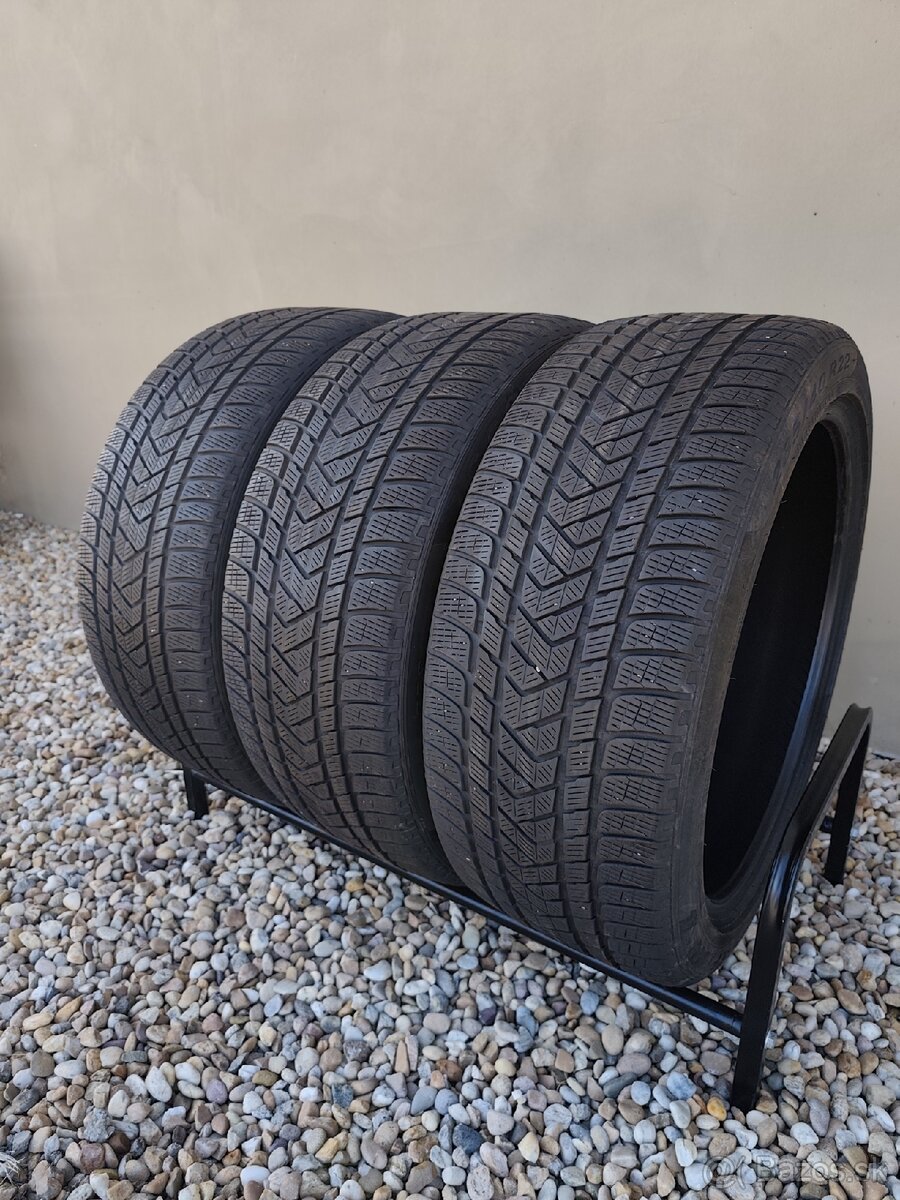 2+1 Zimné pneu Pirelli 285/40R22 - 5