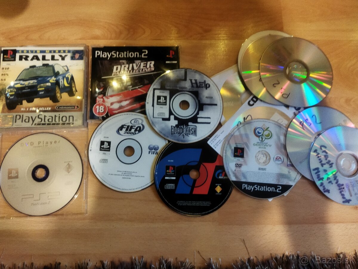 Predám PS2 model SCPH 70003 - 5