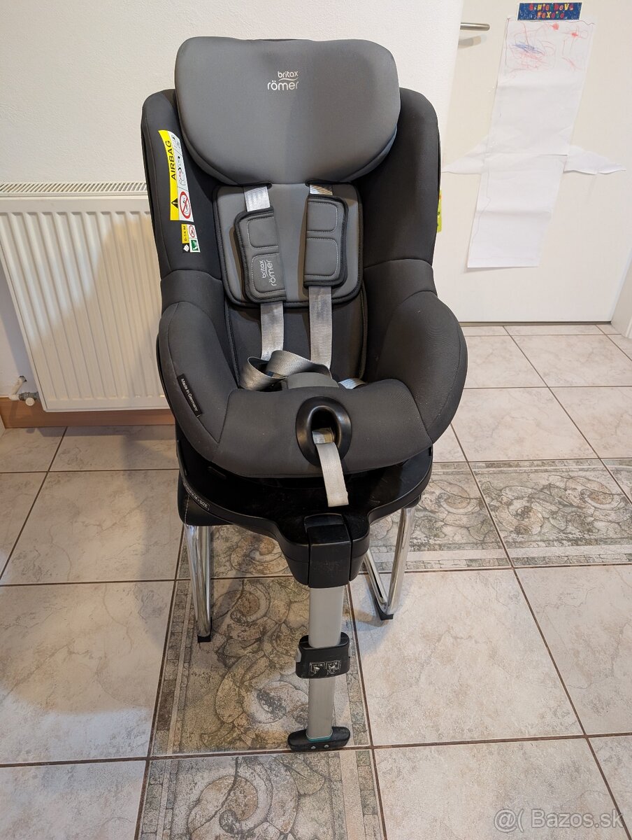 Britax Römer Dualfix M i‑Size – otočná, výborný stav - 5