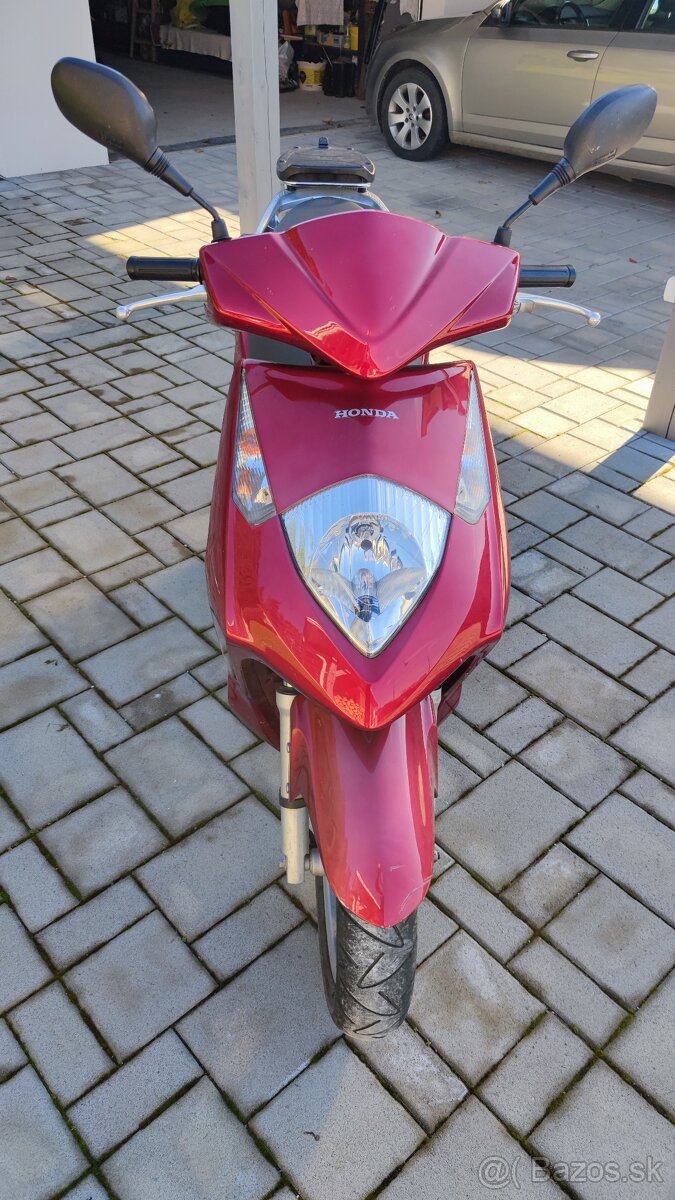 Honda Dylan 125 - 5