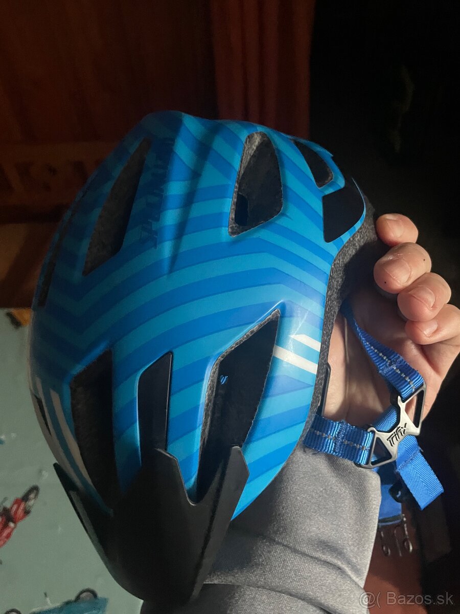 Specialized cyklistická prilba, ako nová, veľkost : L - 5