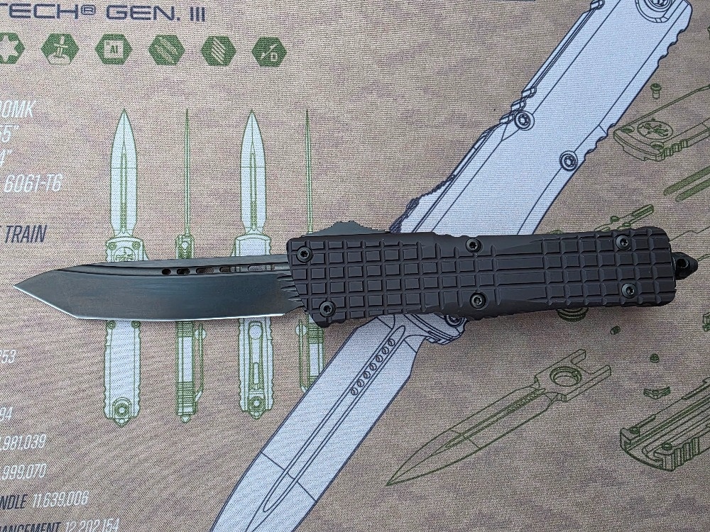 Microtech Combat Troodon Delta Frag Shadow Tanto - 5
