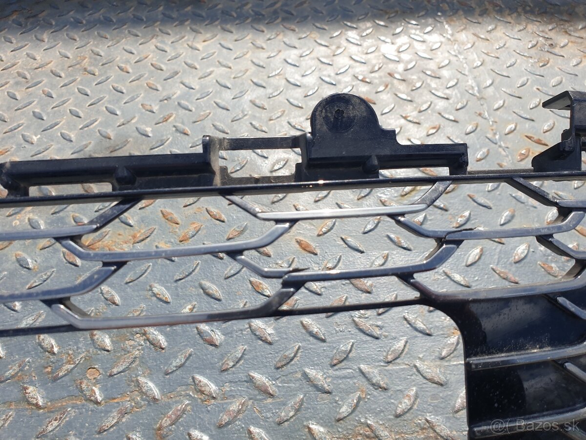 PREDAM PREDNU MASKU TOYOTA COROLLA GR SPORT - 5